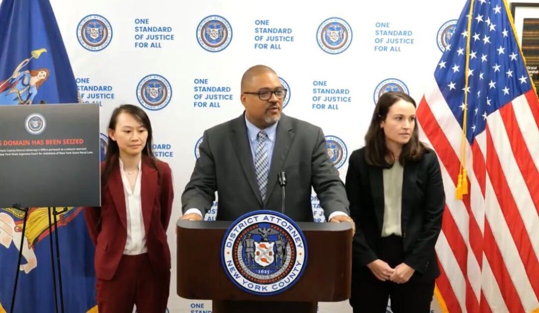 La Fiscalía de Manhattan desmantela 12 sitios web de pornografía con «deepfakes» generados por IA