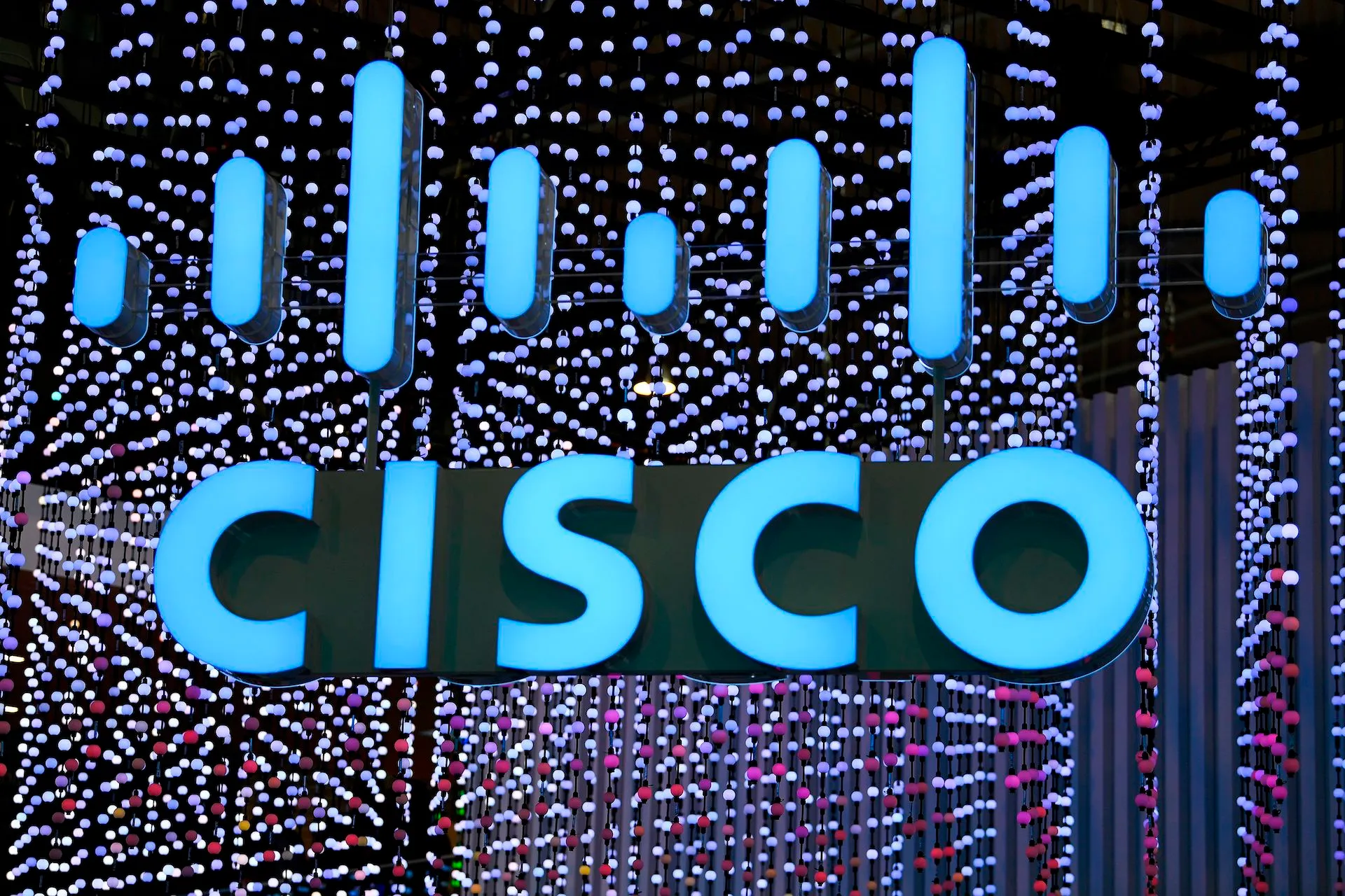 Cisco advierte a sus clientes de una vulnerabilidad de «día cero» que se está explotando activamente en las pasarelas de correo electrónico