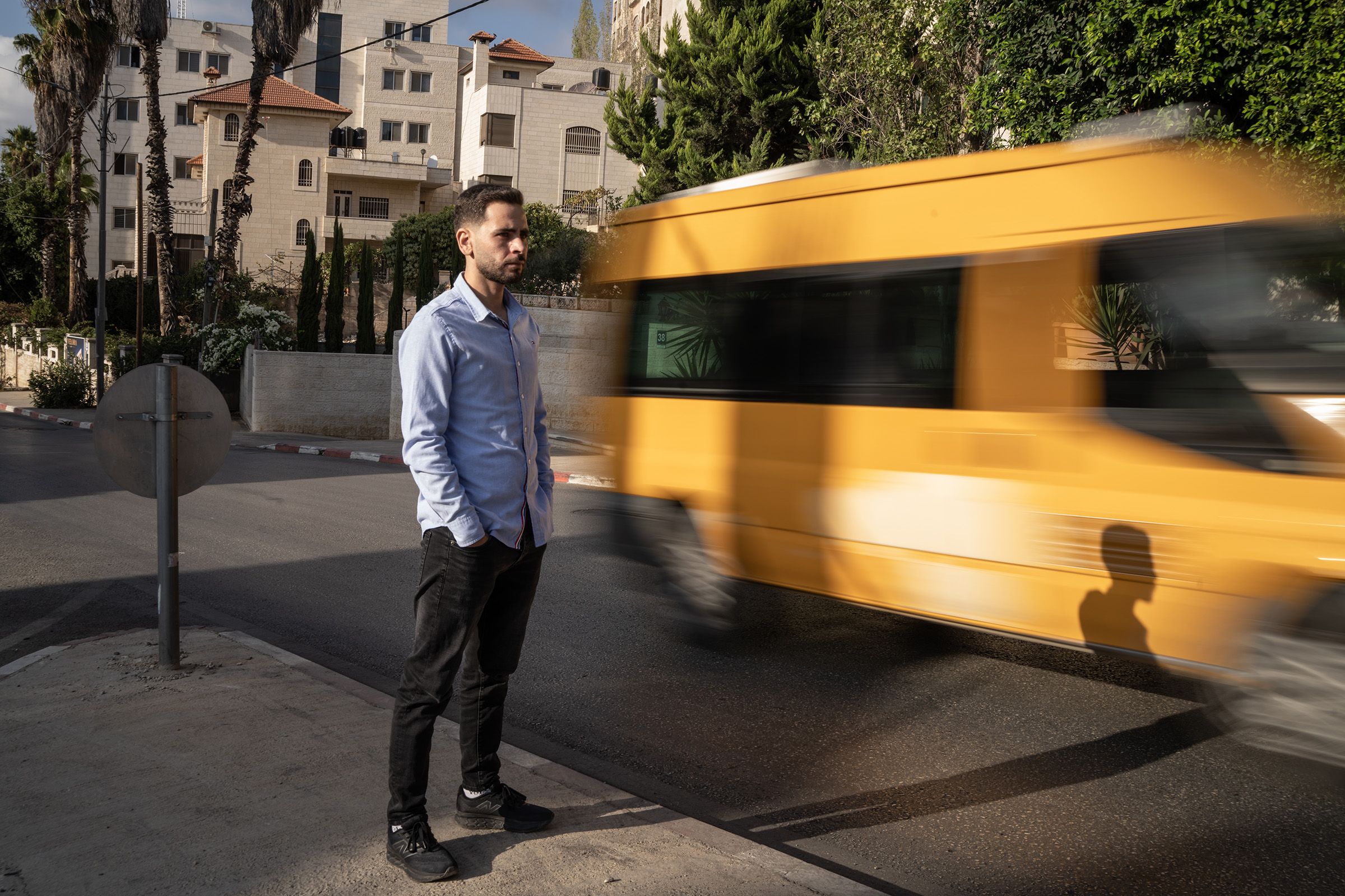 El hombre detrás de un canal de Telegram de Cisjordania que intenta garantizar la seguridad de los conductores palestinos