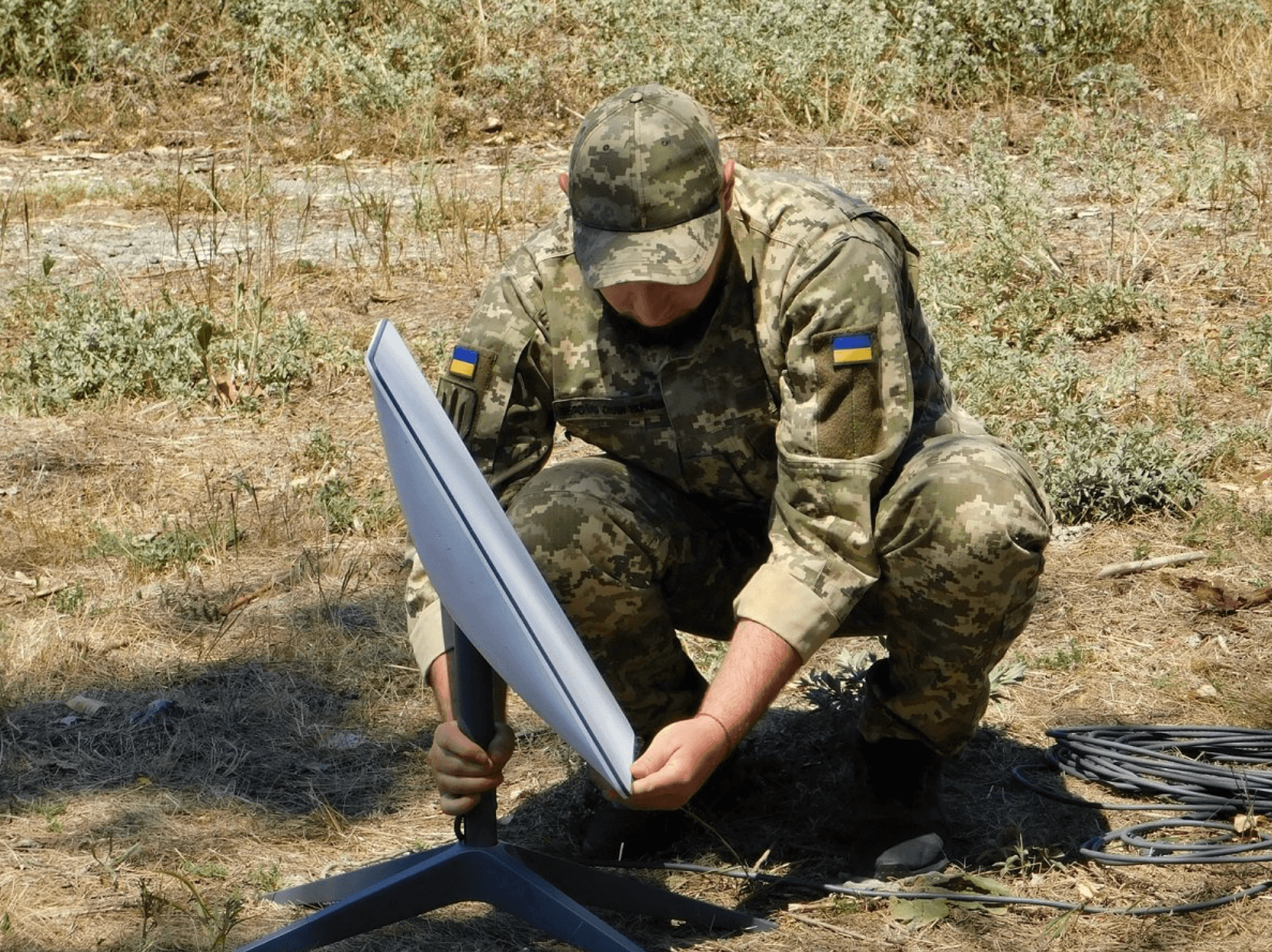 Ucrania afirma que el servicio Starshield de Elon Musk se ha restablecido parcialmente tras las restricciones que interrumpieron las misiones con drones